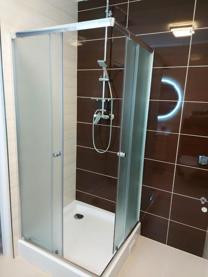 Apartament Z Duzym Tarasem Apartment Świnoujście Exterior foto